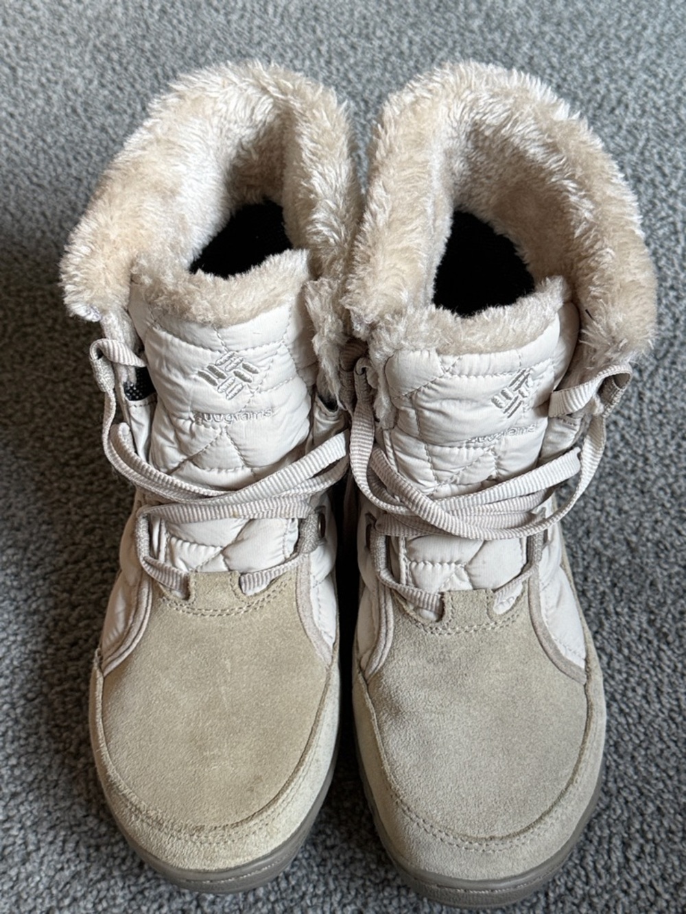 Columbia Women's Suede Faux-Fur Lined Winter Boots. Omni Tech/Heat. Tan. Size 8.